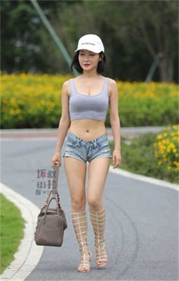 电梯里的恶魔