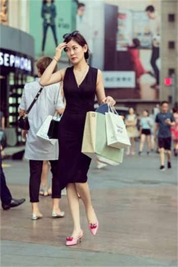 绝色娇嫩美人妻老师