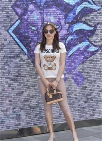 舅舅的快乐新年女主