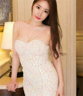 男友跟女闺蜜距离太近