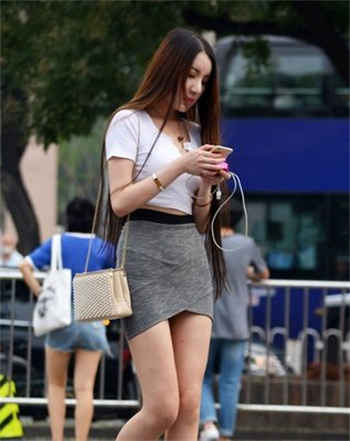 四个侍女掌管天下生死