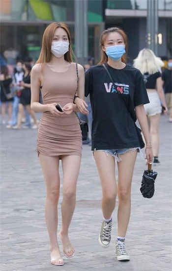 半夜看的正能量直播网页