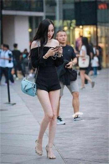 天降小妖精娇俏军嫂在八零