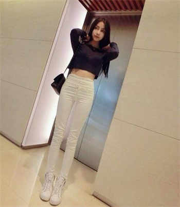 李yoyo