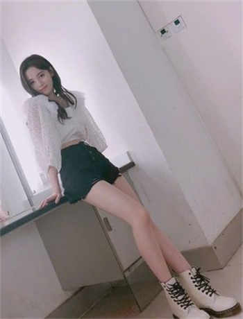卖车的女网红