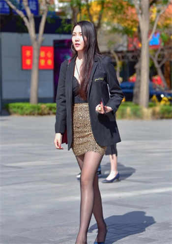 懂事的女儿小丹正文