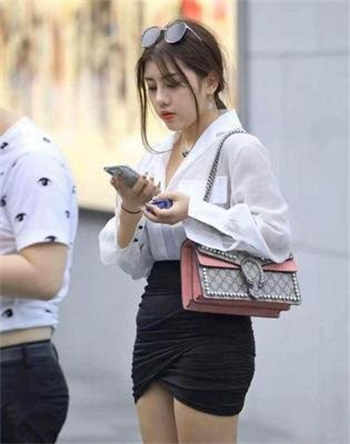 白鹿ai换睑在线观看