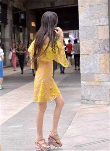 女主姓沈是个酒店大堂经理