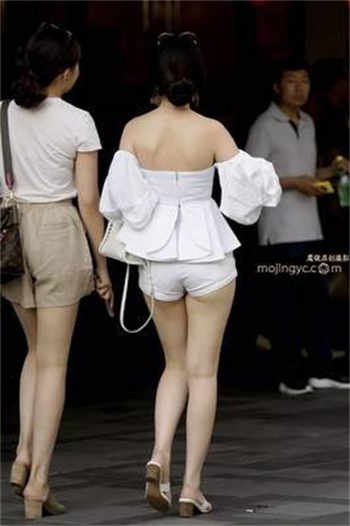 等爱的玫瑰歌词