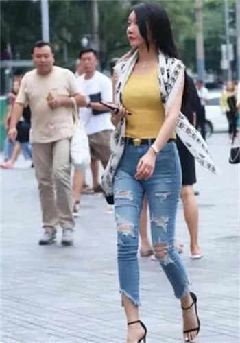 附近娱乐有上门的吧