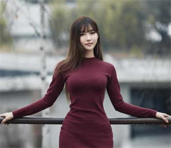 韩婧格对镜视频